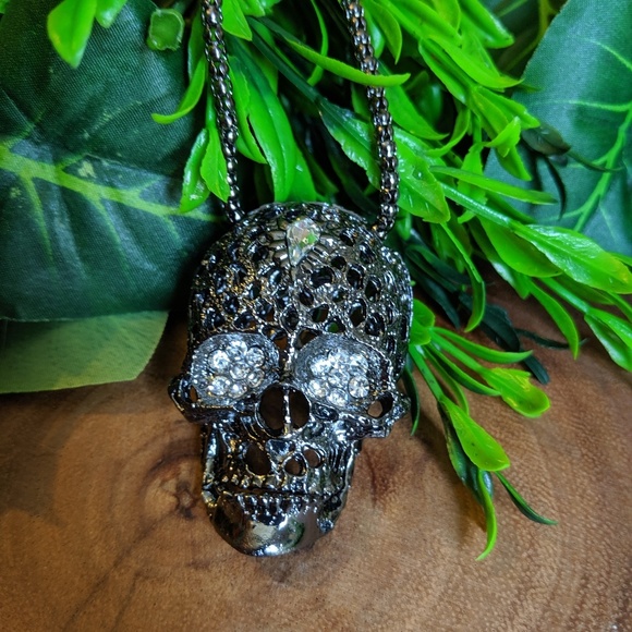 🆕Sugar Skull Chain🆕 - Picture 6 of 8
